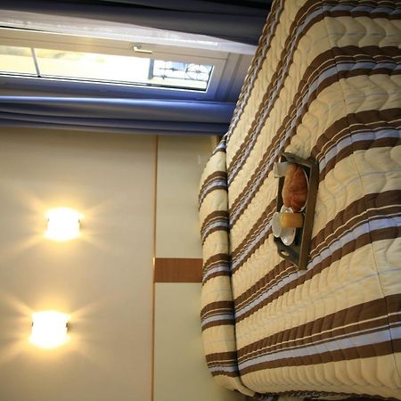 Hotel De Nemours Париж Екстериор снимка